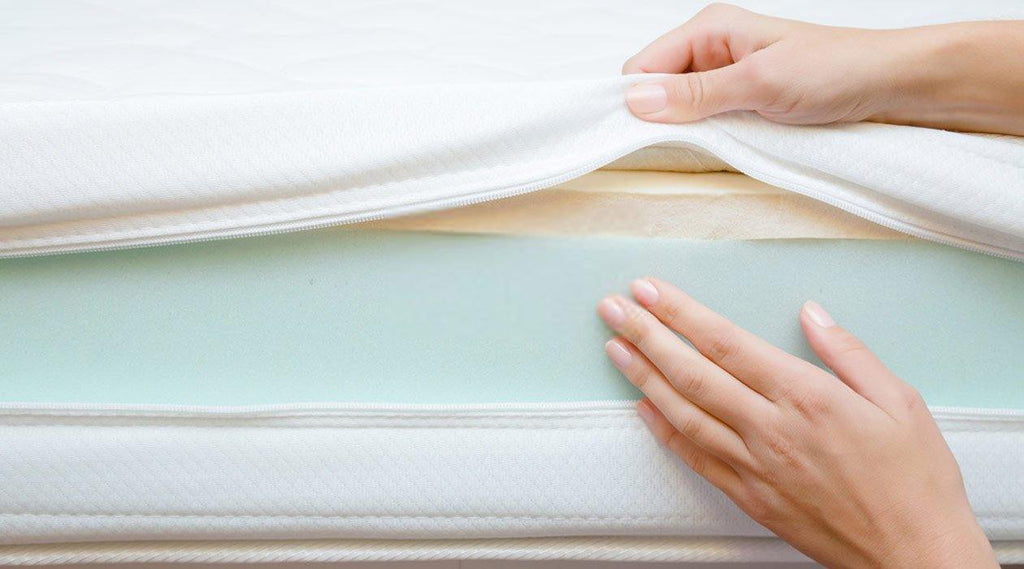 Is it better to sleep on a hard or soft mattress ?